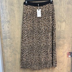 Leopard print skirt